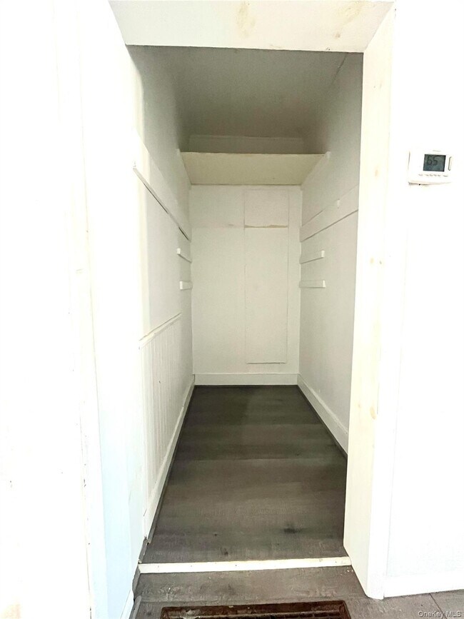 Building Photo - 12 Church St