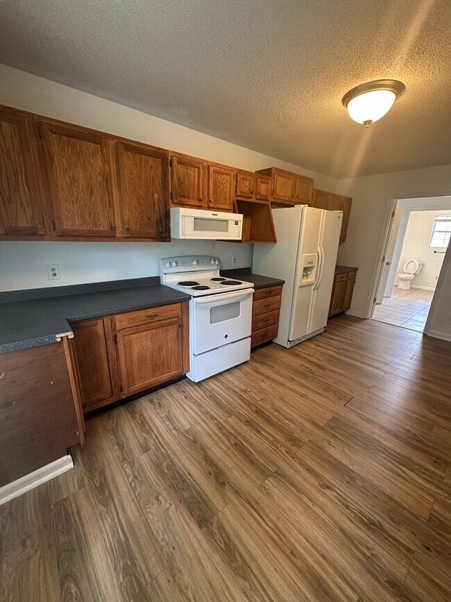 Building Photo - 6250 GA-136