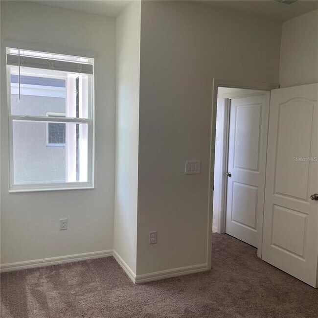 Building Photo - 2327 Twin Flower Ln