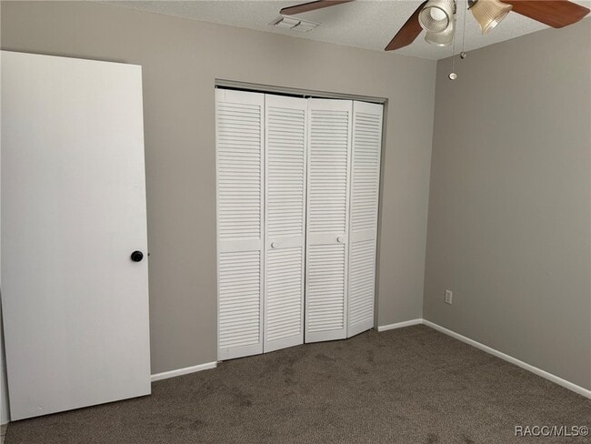 Building Photo - 2143 S Overview Dr