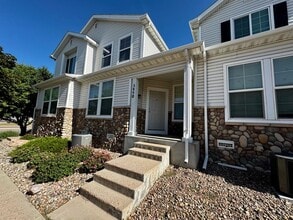Building Photo - 2 Bed 3 Bath Townhome on Dublin & Powers