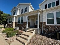 Building Photo - 2 Bed 3 Bath Townhome on Dublin & Powers