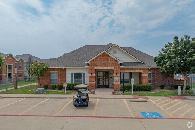 Building Photo - Enclave at Parkview
