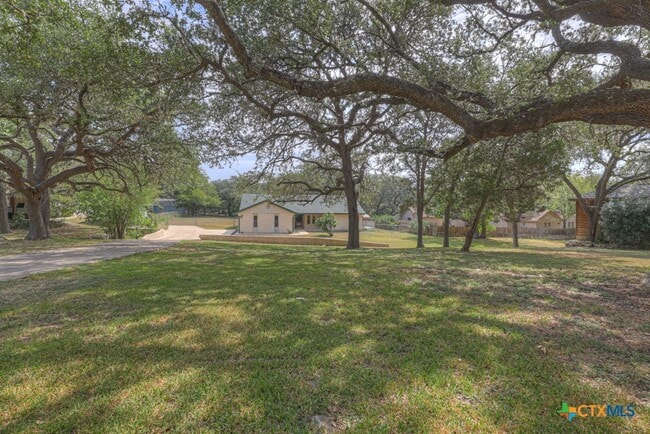 Building Photo - 1260 Flaming Oak Dr