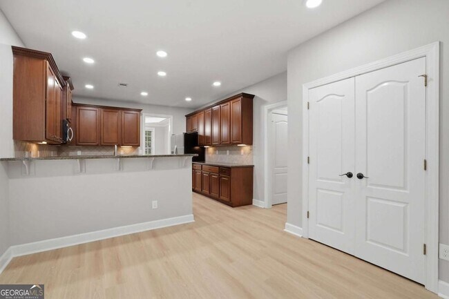 Building Photo - 3345 Olivia Ct