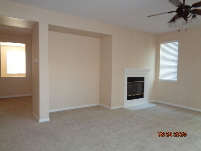 Building Photo - Spacious Quartz Hill 2 Story Home Offering 3663 sq. ft. and was Built in 2004