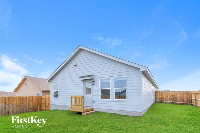 Building Photo - 6531 Scarecrow Wy