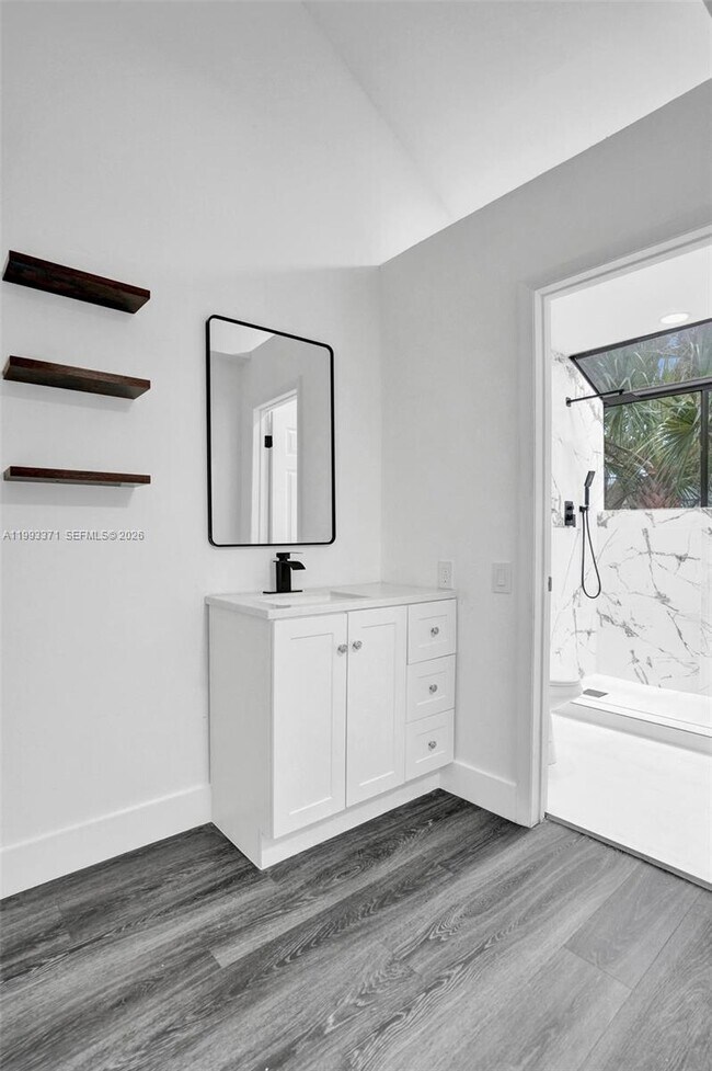 Building Photo - 1818 Adventure Pl