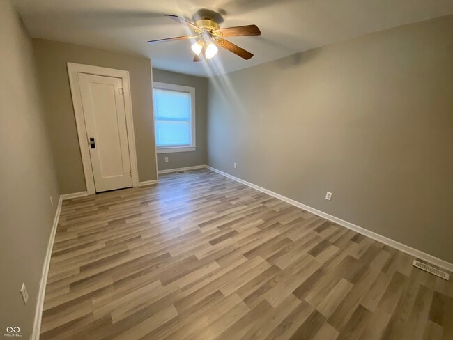 Building Photo - 1745 N Lesley Ave