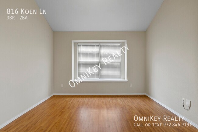 Building Photo - 816 Koen Ln
