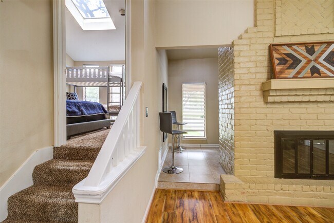 Building Photo - 6614 Winkleman Rd