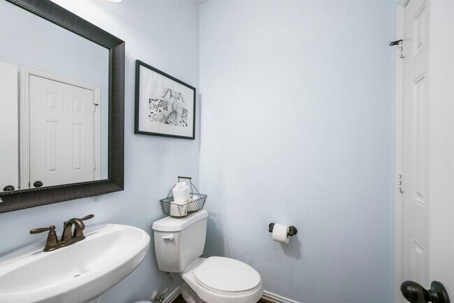 Building Photo - 5811 Trinity Bluff Ct