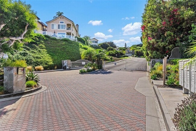 Building Photo - 33722 Bridgehampton Dr