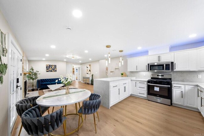 Building Photo - 13824 Powers Rd