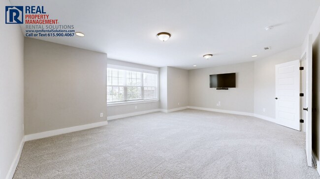 Building Photo - Gorgeous, Luxury home in Marymont Springs! Neighborhood pool & playground!