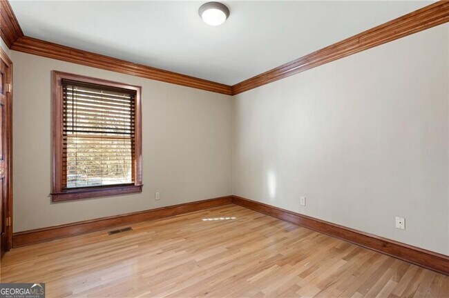 Building Photo - 4800 Grants Way NE