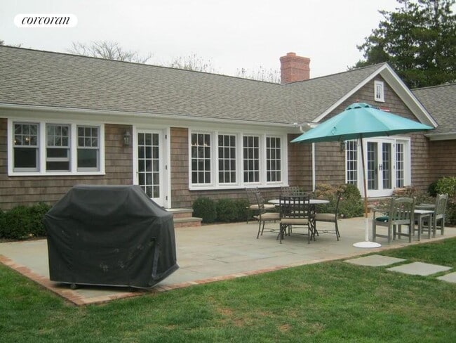 Primary Photo - 61 Meadow Way