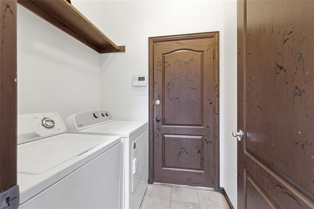Building Photo - 9008 Winding River Dr