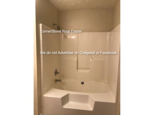 Building Photo - 1925 Sardonyx Rd