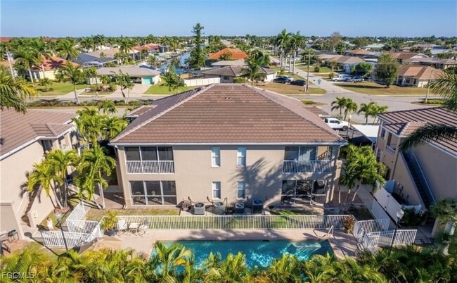 Building Photo - 5218 Chiquita Blvd S