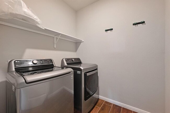 Building Photo - 296 Cherry Laurel Ln