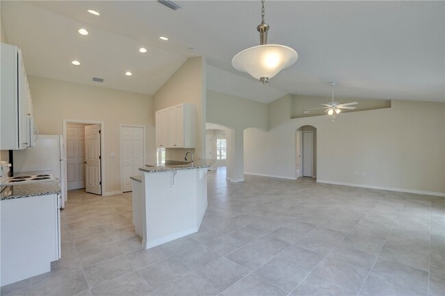 Building Photo - 8336 99th Ct