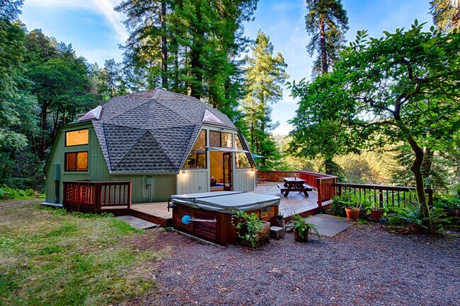 Building Photo - 18 Huckleberry Heights