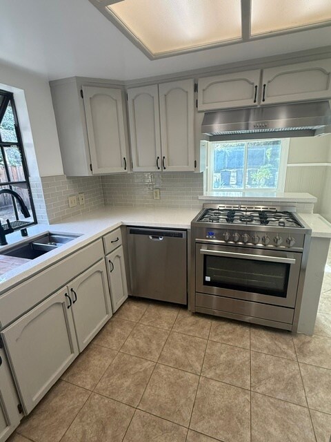 Building Photo - 219 W California Ave