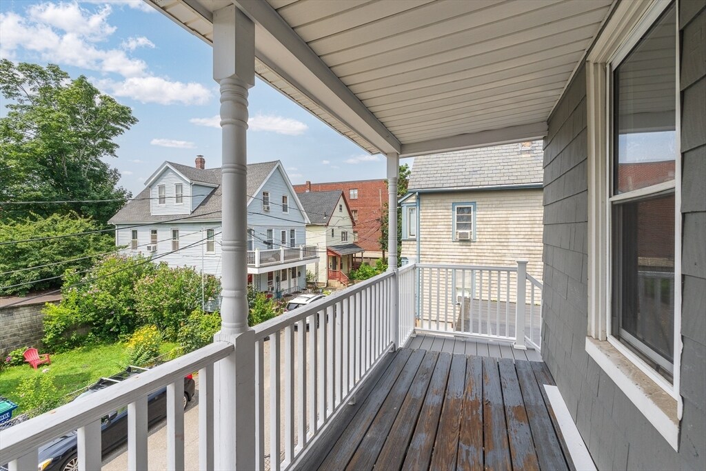 Building Photo - 49 Porter St