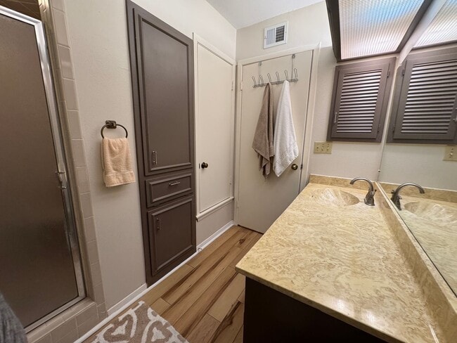 Building Photo - GREAT SPACIOUS CONDO | GATED | MEDICAL CENTER - 410 & IH10 | 3 BEDROOMS | 2 BATHROOMS