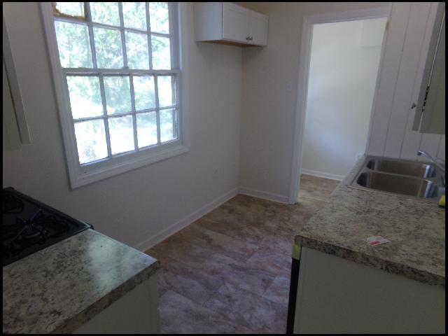 Building Photo - 2609 S Tyler St