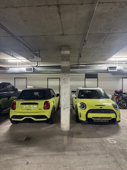 Building Photo - 469 Clementina St