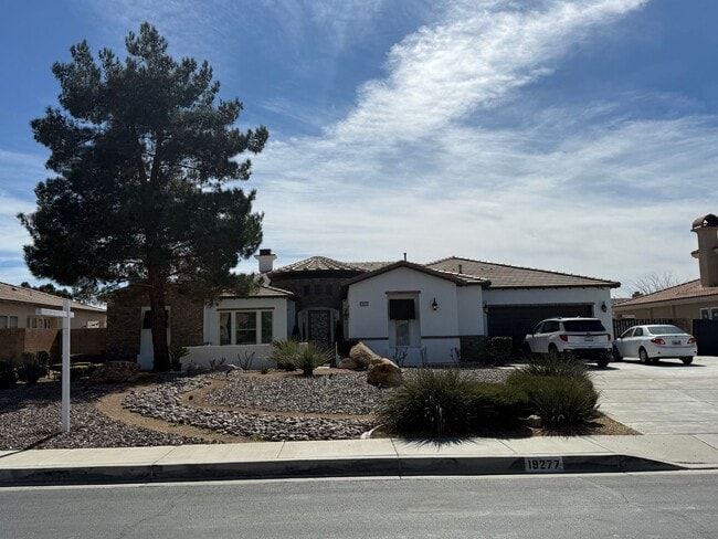 Building Photo - Stonebrook Estates-3 Bedrooms, 3351 SQFT of Luxury & Entertainment