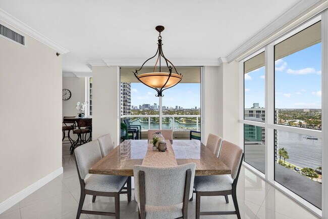 Building Photo - 101 S Fort Lauderdale Beach Blvd