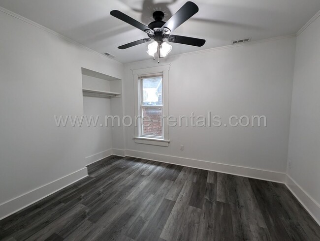 Building Photo - Remodeled 3 bdr 2.5 ba house near Children...