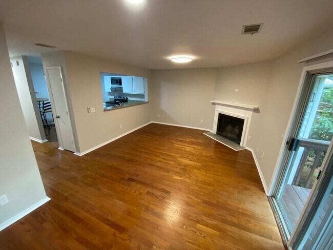 Building Photo - 1806 Queen Anne Ct