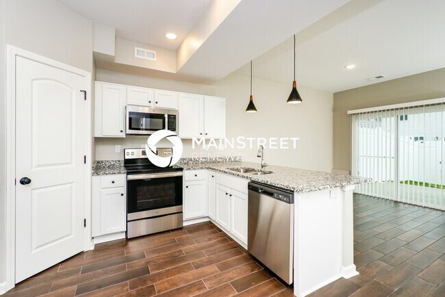 Building Photo - 3 Bedroom Pet-Friendly Home in Jeffersonvi...