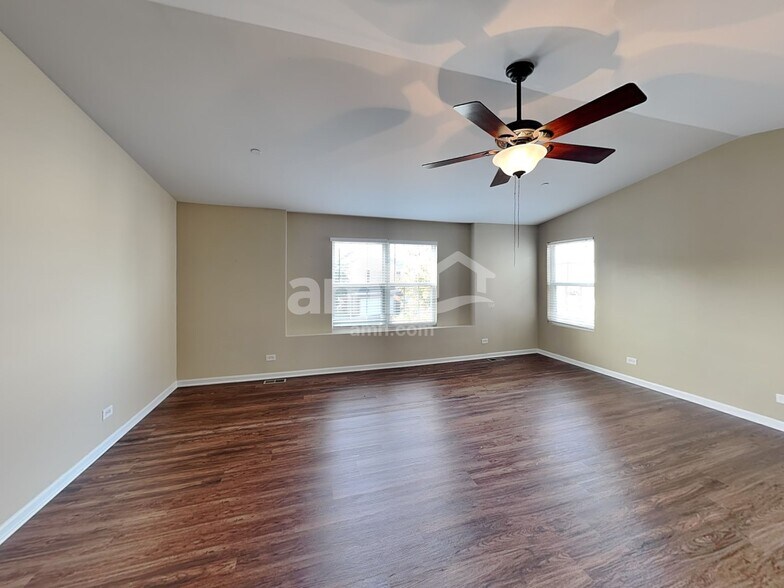 Building Photo - 4588 Camden Ln