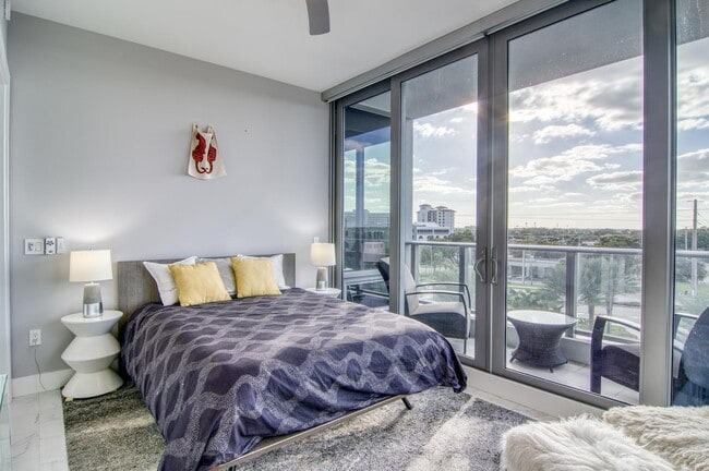 Building Photo - 1 Water Clb Wy