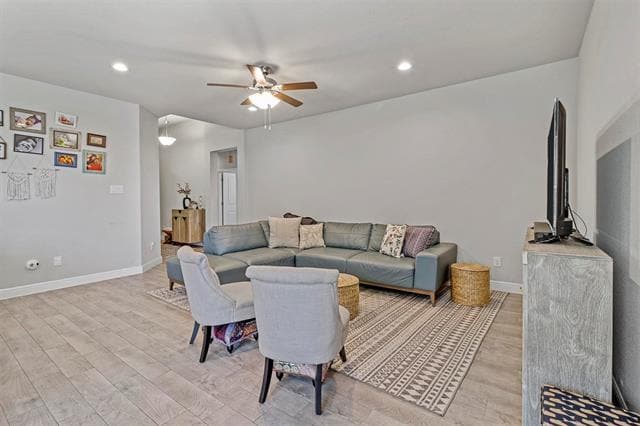 Building Photo - 709 Castlebar Ct