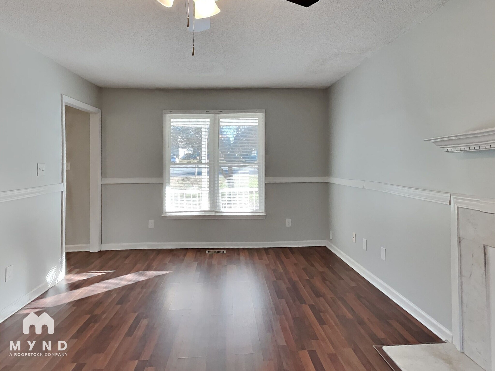 Building Photo - 904 Estelle Ct