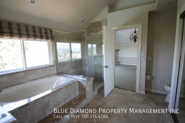 Building Photo - 3008 Azahar St