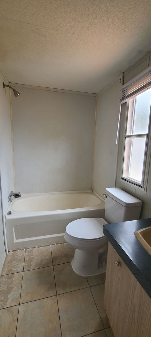 Building Photo - Single Wide Mobile Home