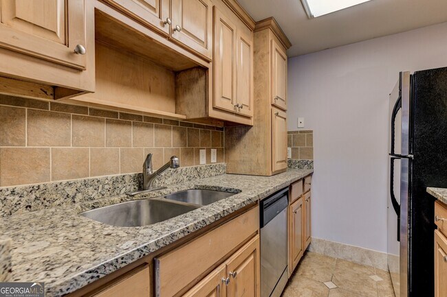 Building Photo - 1280 W Peachtree St NW
