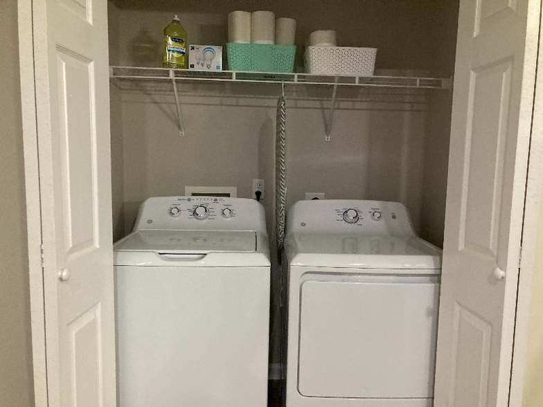 Washer/Dryer - 3911 Volkswalk Pl