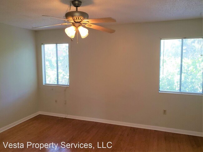 Building Photo - 1 br, 1 bath House - 2826 SW 14th Drive