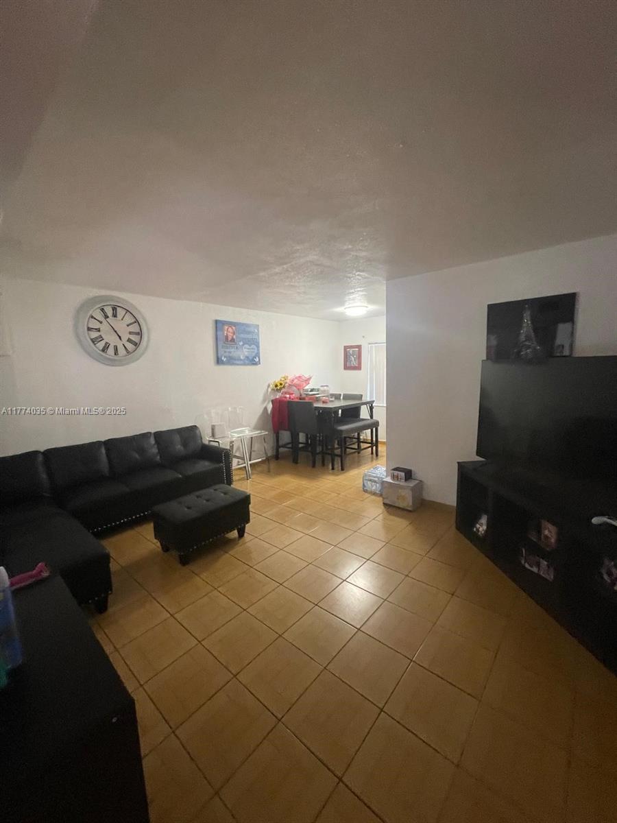 Building Photo - 2801 Mayo St