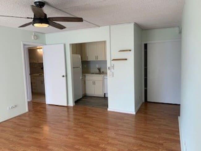 Building Photo - Waikiki