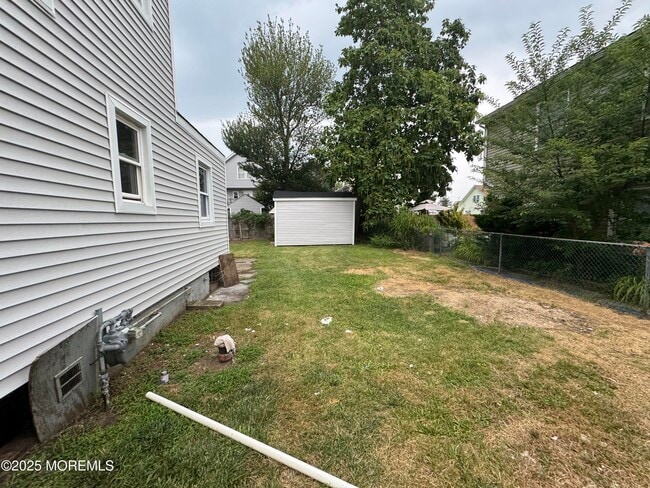 Building Photo - 315 Lorillard Ave