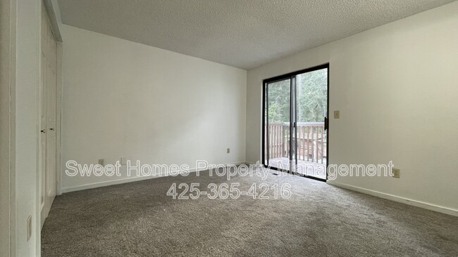 Building Photo - 1923 150th St S